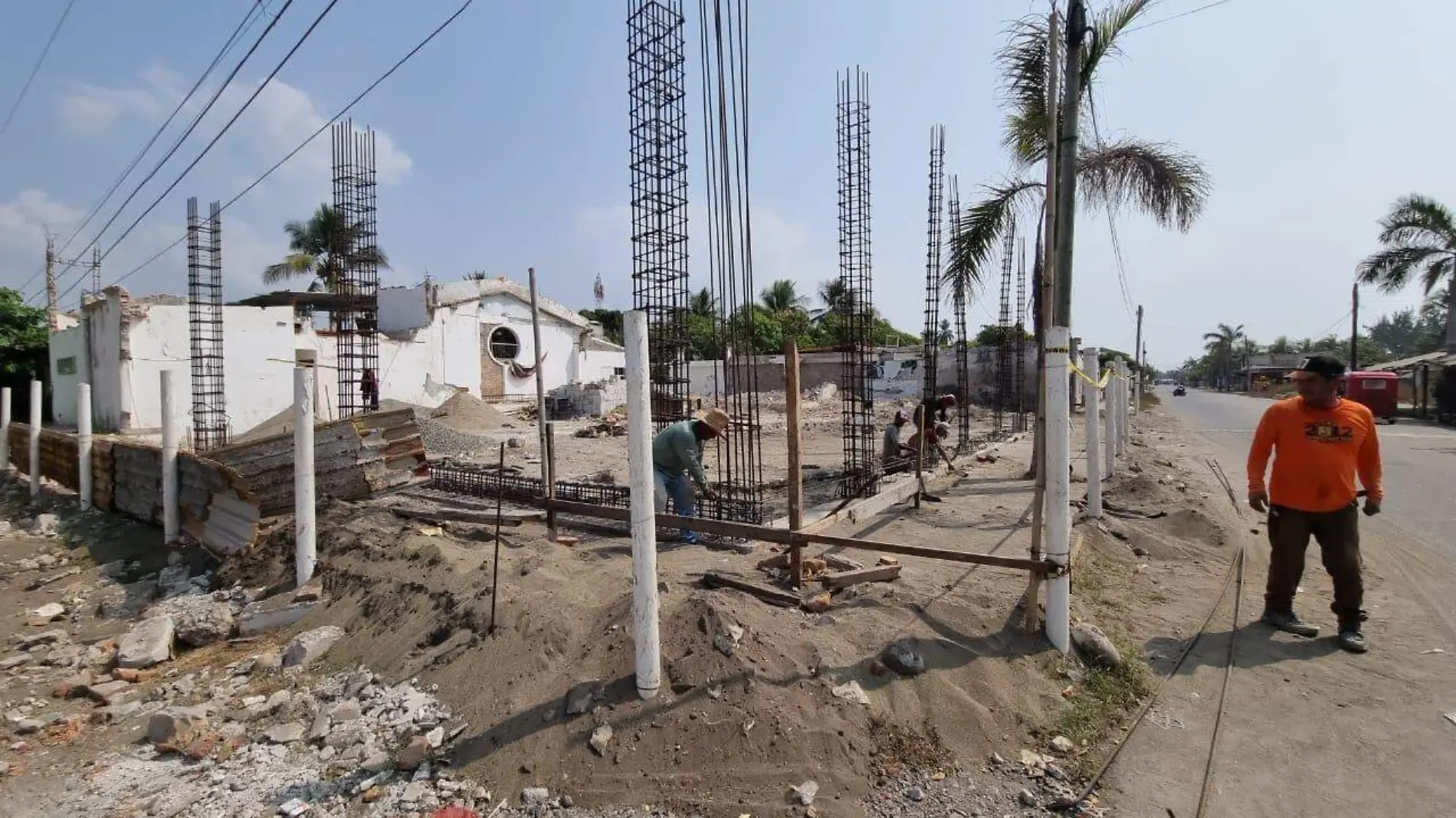 iglesia en construcción 